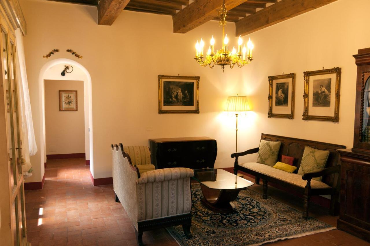 לינה וארוחת בוקר סן ג'ימיניאנו Palazzo Benucci מראה חיצוני תמונה